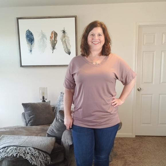 Mocha V-Neck Top - Picture 2 of 4